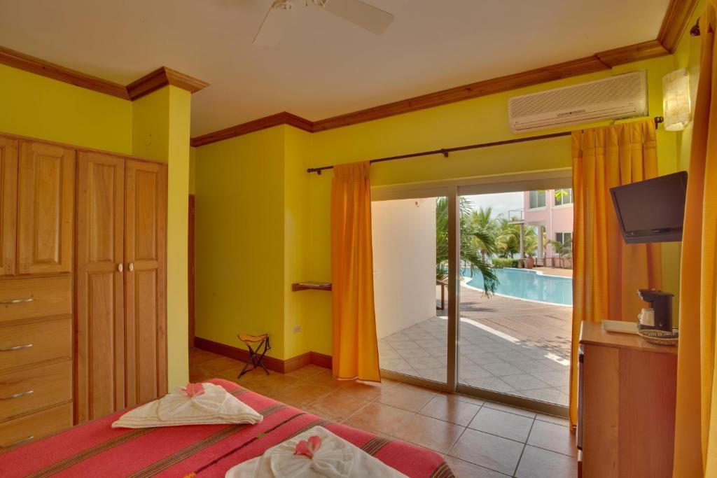 Laru Beya Resort Placencia Cameră foto